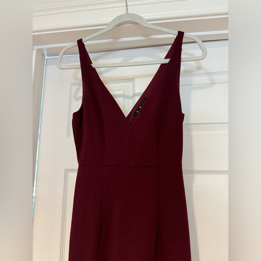 Maroon Lulus mermaid dress
